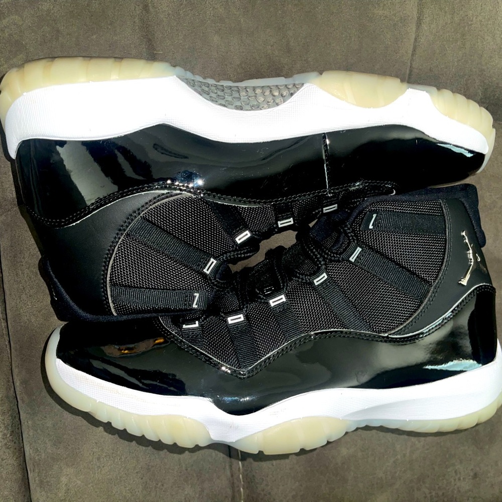 Jordan 11 Retro
Jubilee 25th Anniversary size 12 100% authentic